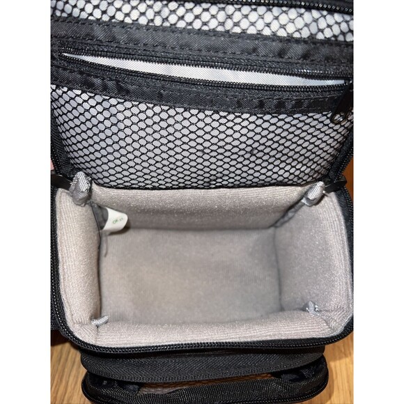 Lowepro Black Travel Shoulder Camera Bag Adjustable Strap Pre-Owned - Picture 3 of 8